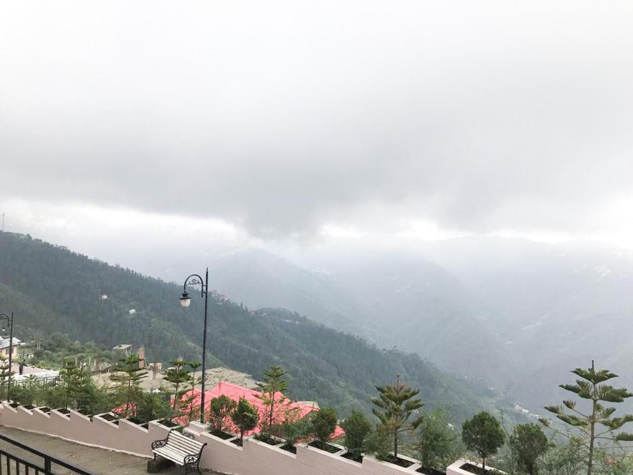 Spangle Heights Shimla, Suites And Residences Экстерьер фото